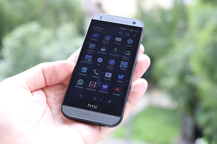 HTC One Mini 2 (7).JPG